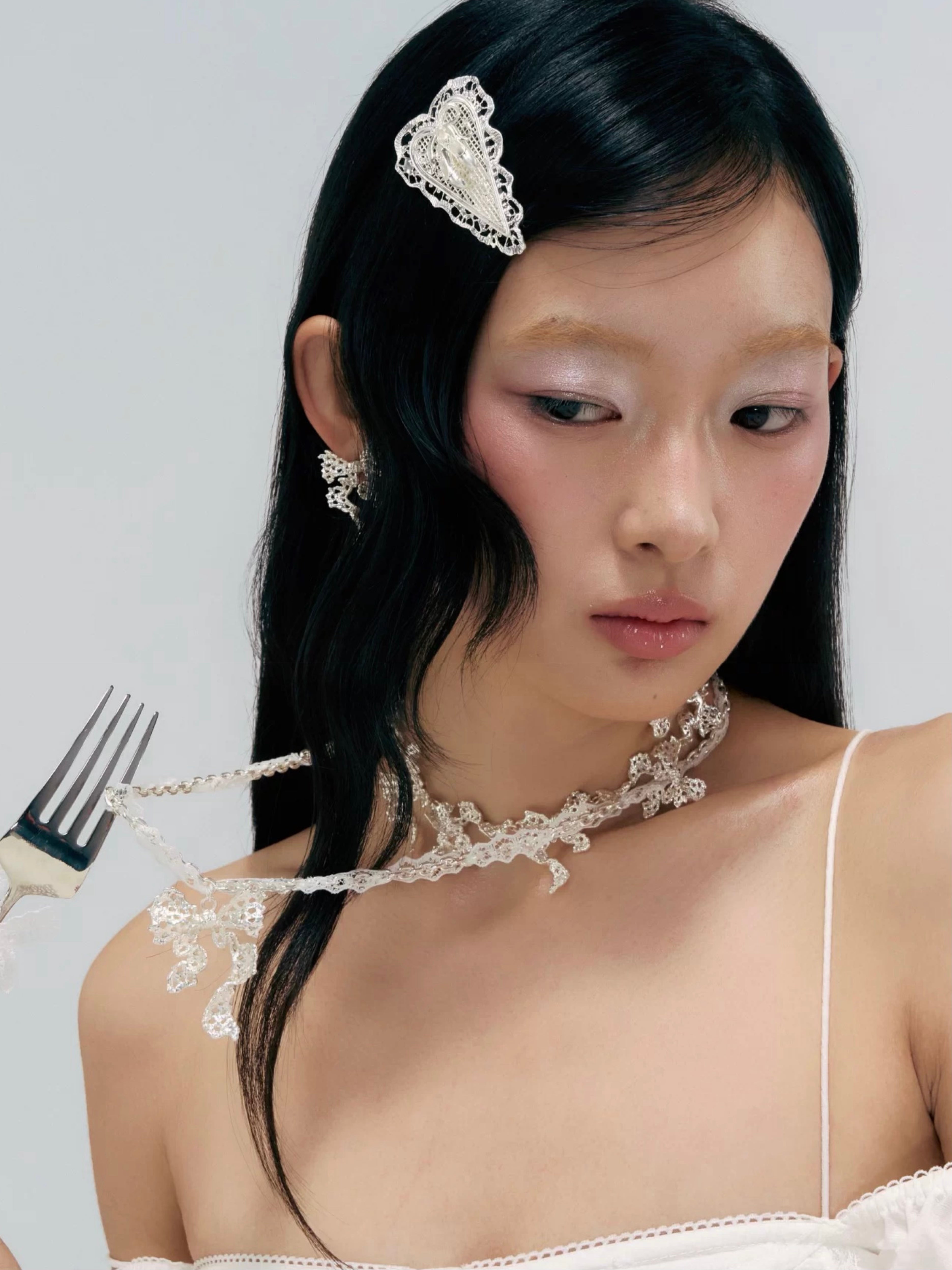 The Lace Hair Clip
