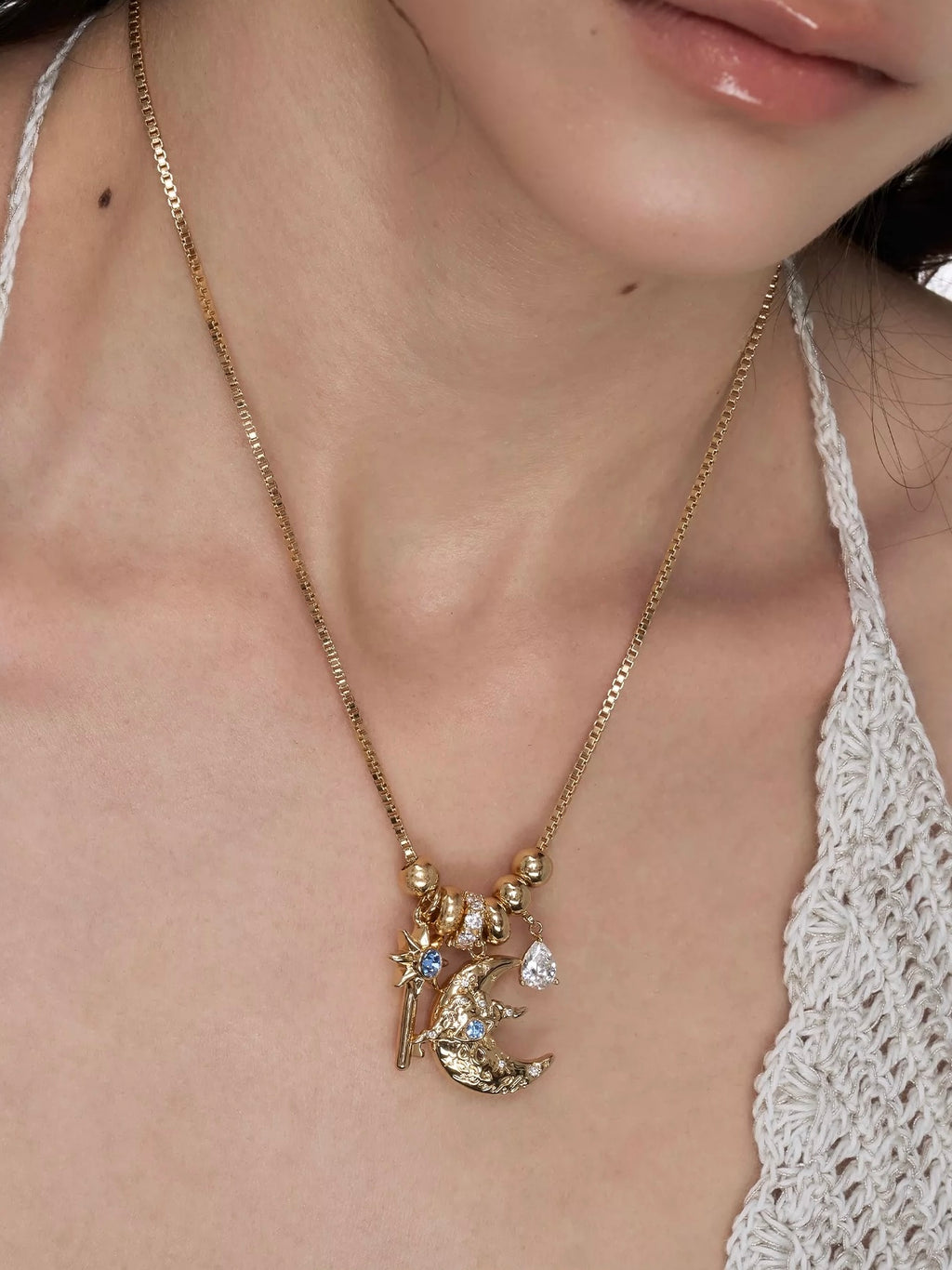 The Moon Necklace