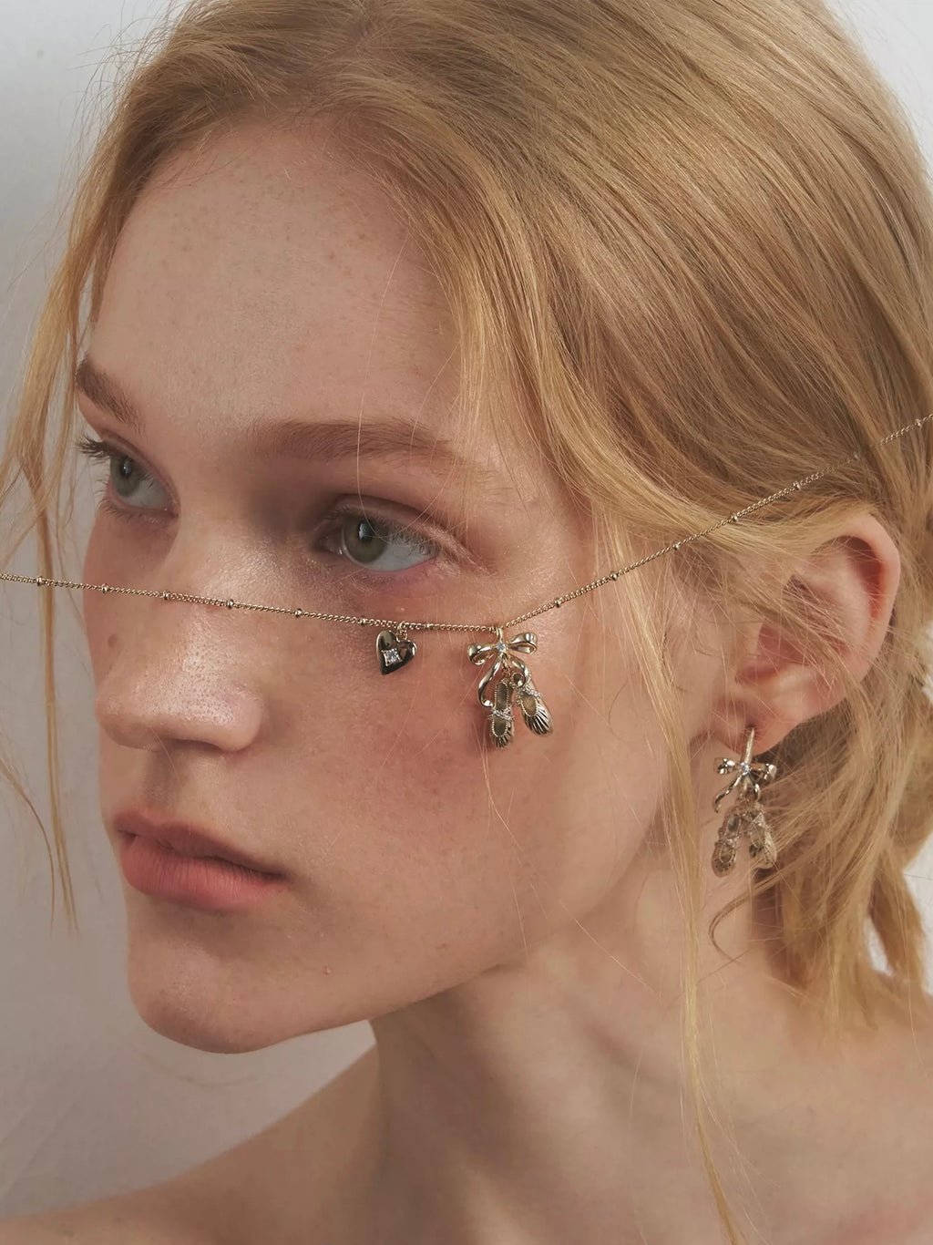The Ballet Necklace